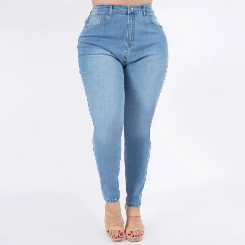 Plus solid jeans - Picture 1 of 1